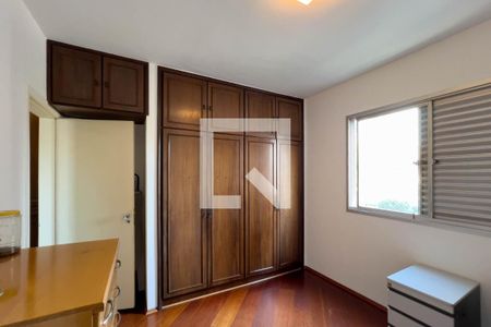 Apartamento à venda com 110m², 3 quartos e 2 vagasQuarto 2