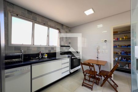 Apartamento à venda com 110m², 3 quartos e 2 vagasCozinha