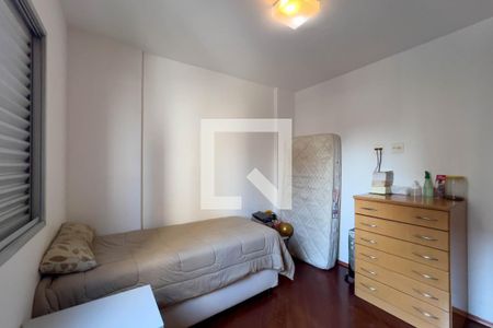 Apartamento à venda com 110m², 3 quartos e 2 vagasQuarto 2