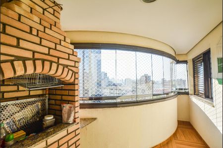 Apartamento à venda com 140m², 3 quartos e 2 vagasÁrea gourmet