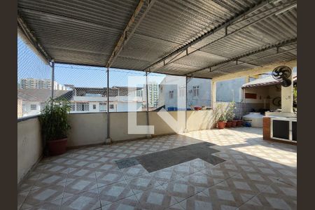 Casa à venda com 150m², 4 quartos e 1 vagaTerraço