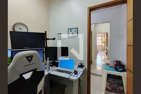 Casa à venda com 150m², 4 quartos e 1 vagaEscritório