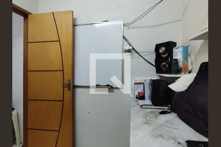 Casa à venda com 150m², 4 quartos e 1 vagaEscritório