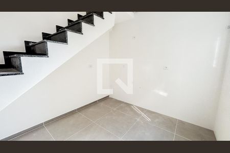 Apartamento à venda com 86m², 2 quartos e 2 vagasCozinha - Escada