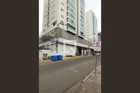 Apartamento à venda com 128m², 3 quartos e sem vaga Apartamento à venda com 128m², 3 quartos e sem vagaFachada