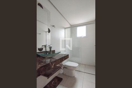 Apartamento à venda com 128m², 3 quartos e sem vaga Apartamento à venda com 128m², 3 quartos e sem vagaBanheiro do Quarto 1