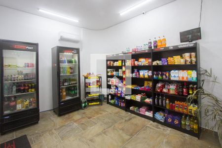 Apartamento à venda com 148m², 4 quartos e 2 vagasMini Mercado