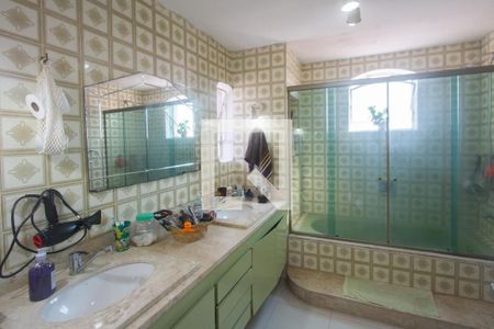 Apartamento à venda com 148m², 4 quartos e 2 vagasBanheiro Suíte