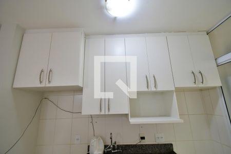 Apartamento à venda com 55m², 2 quartos e 1 vagaCozinha - Armários