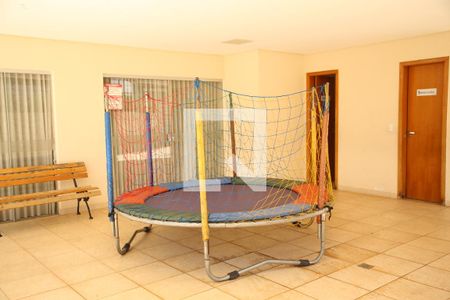Apartamento para alugar com 73m², 3 quartos e 1 vagaÁrea comum