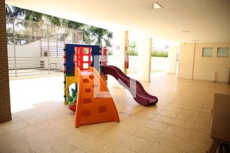Apartamento para alugar com 73m², 3 quartos e 1 vagaÁrea comum