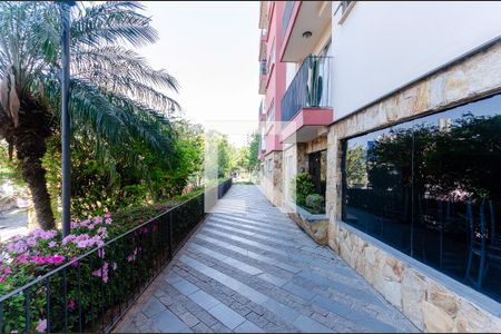 Apartamento à venda com 65m², 2 quartos e 1 vagaÁrea comum