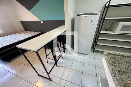 Studio para alugar com 23m², 1 quarto e 1 vaga Studio para alugar com 23m², 1 quarto e 1 vagaCozinha