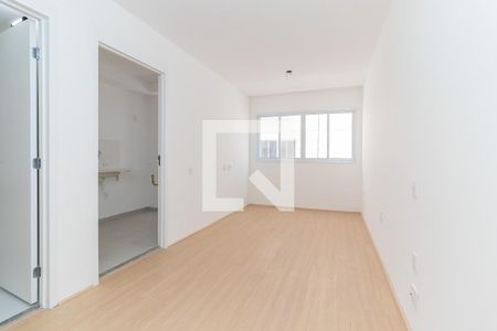 Sala/Quarto de apartamento para alugar com 1 quarto, 27m² em Conjunto Residencial José Bonifácio, São Paulo