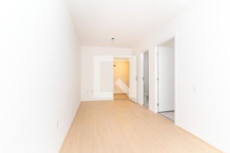 Sala/Quarto de apartamento para alugar com 1 quarto, 27m² em Conjunto Residencial José Bonifácio, São Paulo