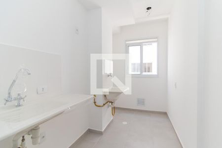 Cozinha e Área de Serviço de apartamento para alugar com 1 quarto, 27m² em Conjunto Residencial José Bonifácio, São Paulo