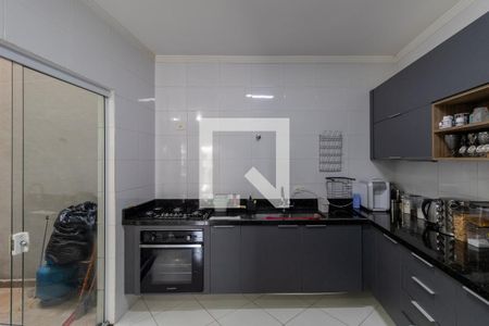 Casa à venda com 119m², 3 quartos e 2 vagasCozinha