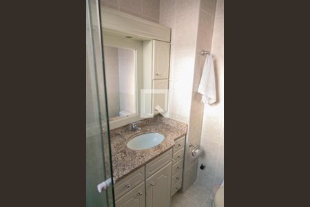 Apartamento à venda com 130m², 3 quartos e 2 vagasBanheiro do Quarto 2