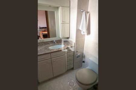 Apartamento à venda com 130m², 3 quartos e 2 vagasBanheiro do Quarto 2