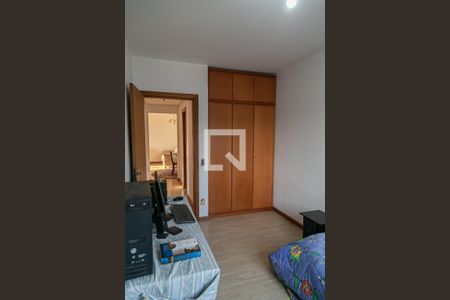 Apartamento à venda com 130m², 3 quartos e 2 vagasQuarto 1