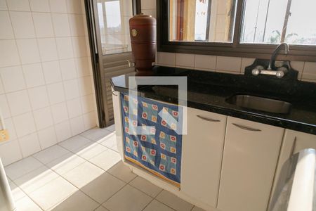 Apartamento à venda com 130m², 3 quartos e 2 vagasCozinha