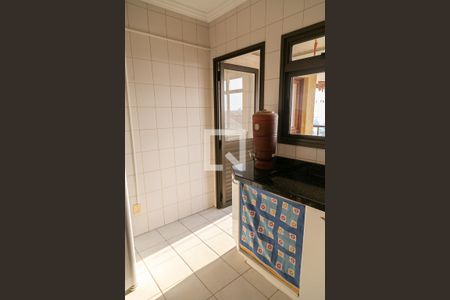Apartamento à venda com 130m², 3 quartos e 2 vagasCozinha