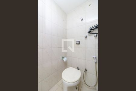 Apartamento à venda com 122m², 3 quartos e 1 vagaÁrea de Serviço - Banheiro