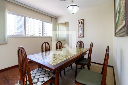 Apartamento à venda com 122m², 3 quartos e 1 vagaSala