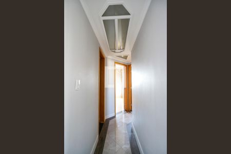 Corredor dos quartos de apartamento para alugar com 3 quartos, 70m² em Chácara Santo Antônio (zona Leste), São Paulo