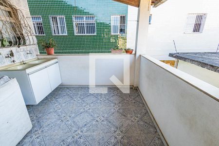 Casa à venda com 350m², 3 quartos e 2 vagasArea de serviço