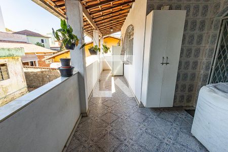 Casa à venda com 350m², 3 quartos e 2 vagasArea de serviço
