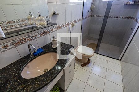Casa à venda com 350m², 3 quartos e 2 vagasBanheiro