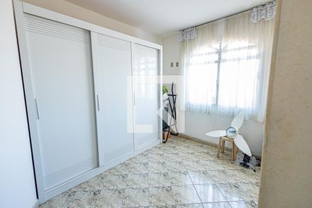 Casa à venda com 350m², 3 quartos e 2 vagasQuarto 2 