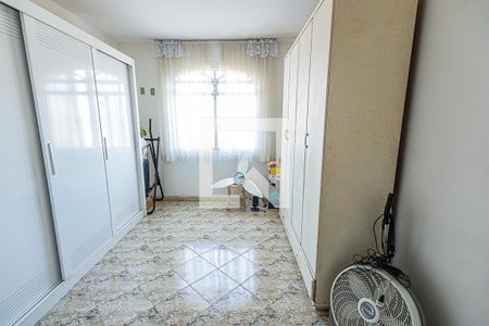 Casa à venda com 350m², 3 quartos e 2 vagasQuarto 2 