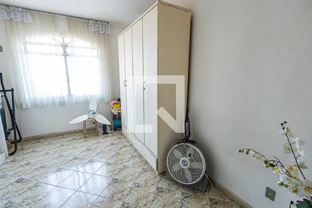 Casa à venda com 350m², 3 quartos e 2 vagasQuarto 2 