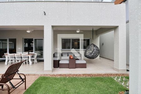 Casa para alugar com 450m², 5 quartos e 1 vaga Casa para alugar com 450m², 5 quartos e 1 vagaQuintal