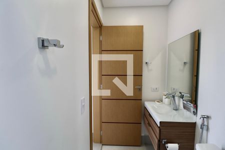 Casa para alugar com 450m², 5 quartos e 1 vaga Casa para alugar com 450m², 5 quartos e 1 vagaBanheiro Suíte 3