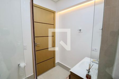 Casa para alugar com 450m², 5 quartos e 1 vaga Casa para alugar com 450m², 5 quartos e 1 vagaBanheiro Suíte 2