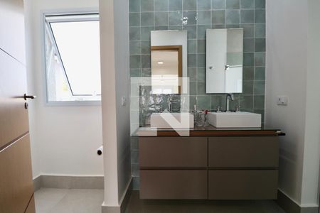 Casa para alugar com 450m², 5 quartos e 1 vaga Casa para alugar com 450m², 5 quartos e 1 vagaBanheiro Suíte