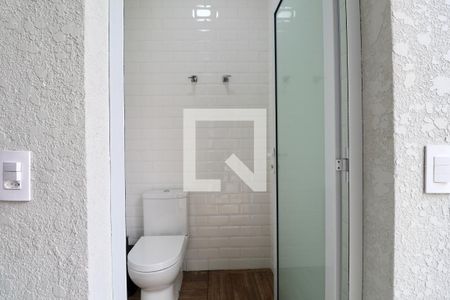 Casa para alugar com 450m², 5 quartos e 1 vaga Casa para alugar com 450m², 5 quartos e 1 vagaLavabo Quintal