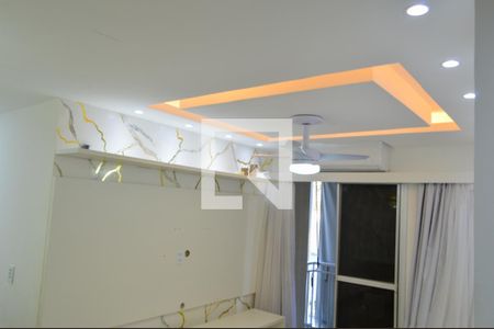 Sala de apartamento à venda com 2 quartos, 56m² em Taquara, Rio de Janeiro