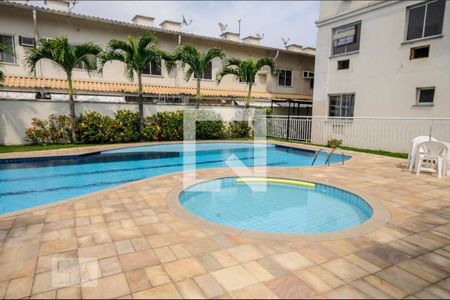 Apartamento à venda com 56m², 2 quartos e 1 vaga Apartamento à venda com 56m², 2 quartos e 1 vagaÁrea comum - Piscina