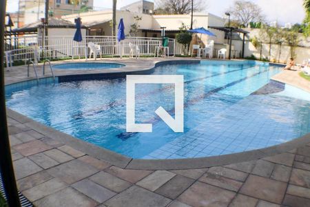 Apartamento à venda com 56m², 2 quartos e 1 vaga Apartamento à venda com 56m², 2 quartos e 1 vagaÁrea comum - Piscina