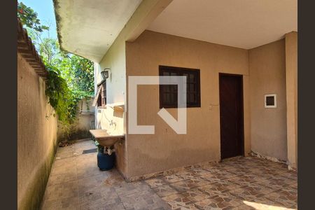 Casa de condomínio à venda com 180m², 3 quartos e 1 vaga Casa de condomínio à venda com 180m², 3 quartos e 1 vagaÁrea de serviço