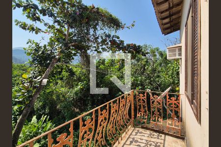 Casa de condomínio à venda com 180m², 3 quartos e 1 vaga Casa de condomínio à venda com 180m², 3 quartos e 1 vagaSacada do Quarto 2