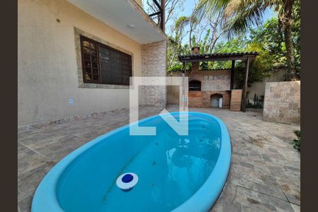 Casa de condomínio à venda com 180m², 3 quartos e 1 vaga Casa de condomínio à venda com 180m², 3 quartos e 1 vagaÁrea externa