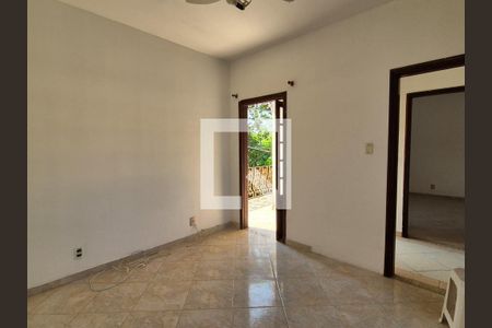 Casa de condomínio à venda com 180m², 3 quartos e 1 vaga Casa de condomínio à venda com 180m², 3 quartos e 1 vagaQuarto 2