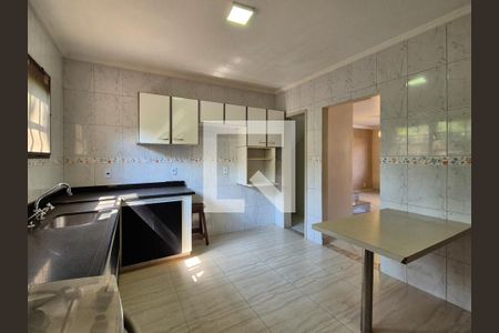 Casa de condomínio à venda com 180m², 3 quartos e 1 vaga Casa de condomínio à venda com 180m², 3 quartos e 1 vagaCozinha