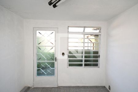 Casa para alugar com 100m², 3 quartos e 2 vagasQuarto 3