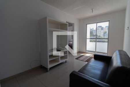 Sala de apartamento para alugar com 2 quartos, 40m² em Rio Pequeno, São Paulo